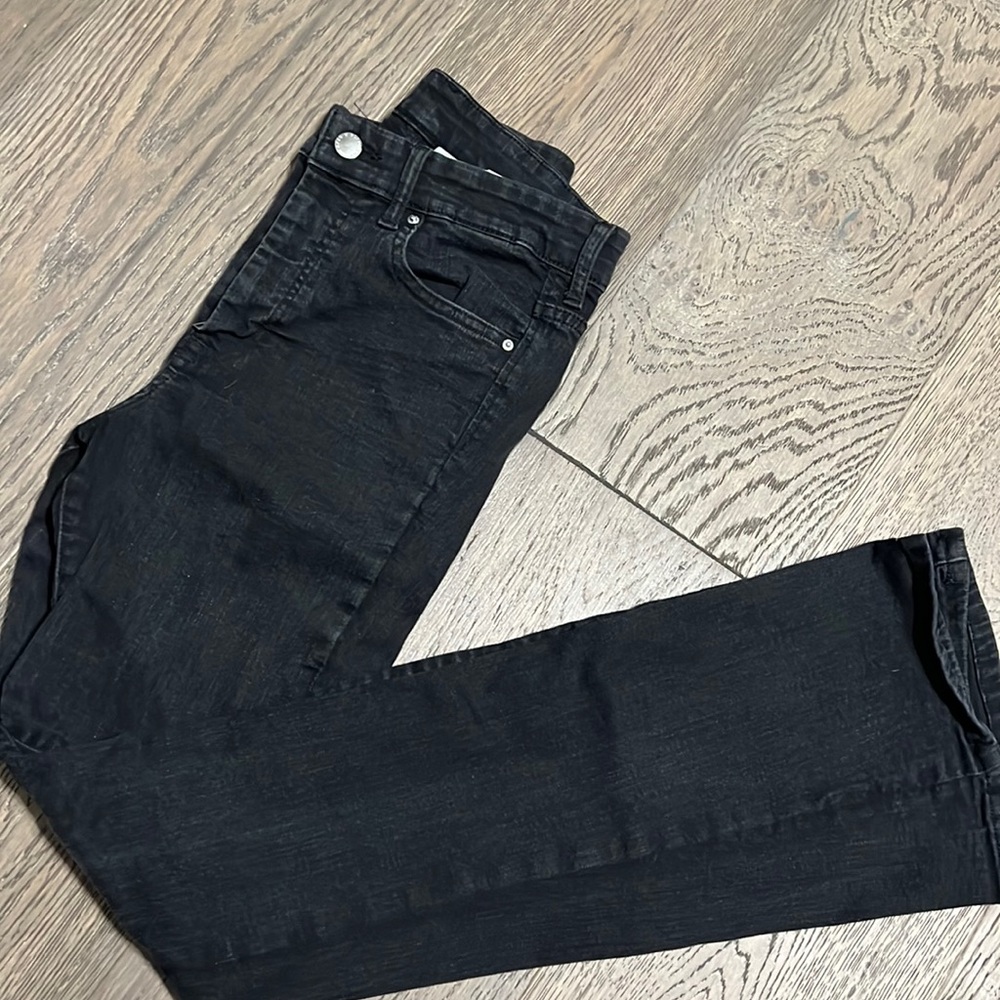 FLARED JEANS